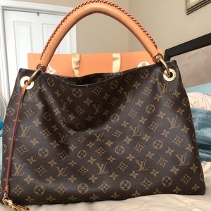 Authentic Louis Vuitton Artsy Bag MM
